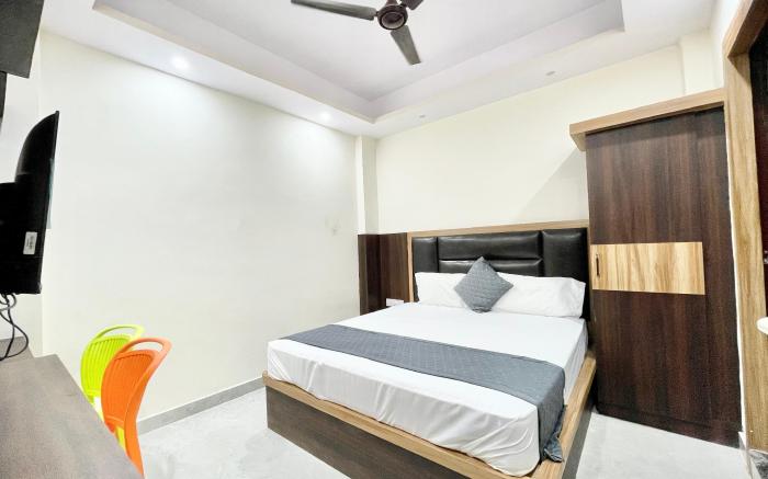 VNS - HOTEL LAXMI - Villa's - Near Kashi Temple 