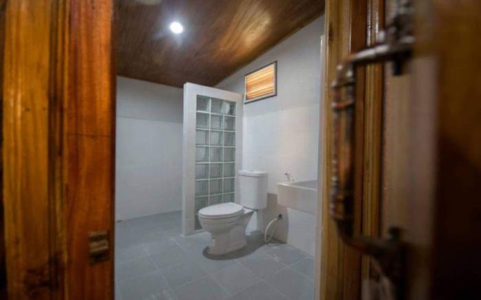 เรือนไม้โฮมสเตย์