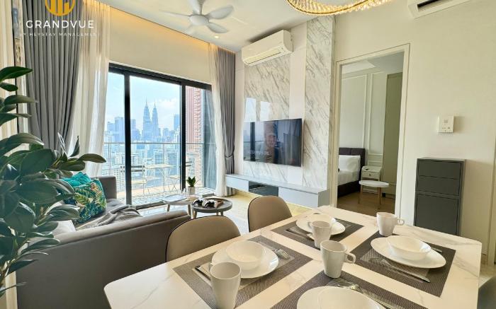 Lucentia Residence BBCC by Heystay Management