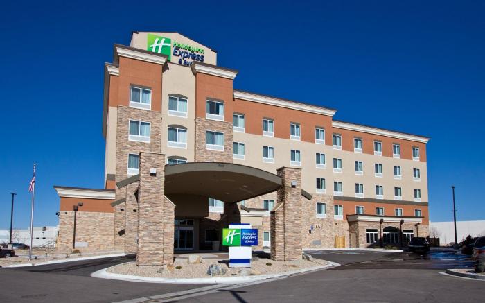 Holiday Inn Express & Suites Denver East-Peoria Street By IHG