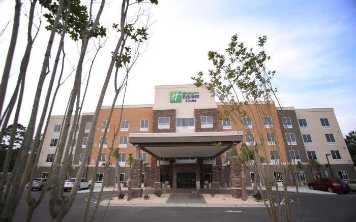 Holiday Inn Express & Suites Southport - Oak Island Area By IHG