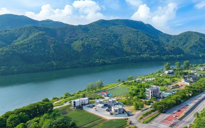 Chuncheon Wolhadam Pool Villa