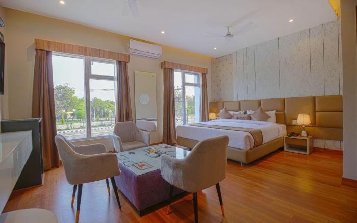 Hotel AK Continental Zirakpur