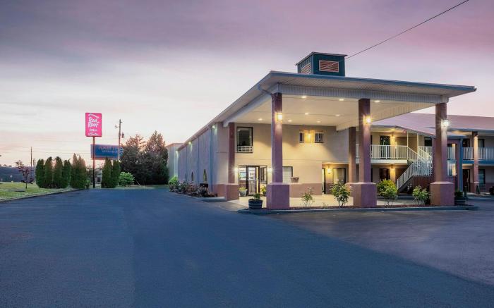 Red Roof Inn & Suites Rome