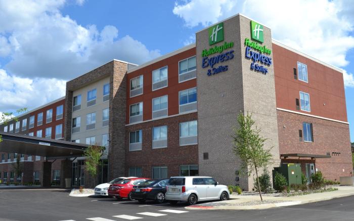 Holiday Inn Express & Suites Goodlettsville N Nashville By IHG