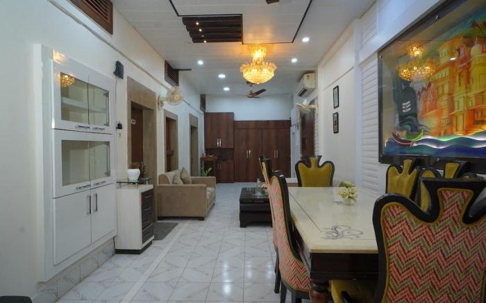 Raahi: Luxury 4 BHK Flat Near Kashi Vishwanath