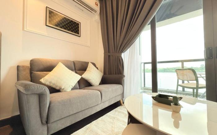 Serene SeaviewStudio unit atR&FSeineRegion ByANJU