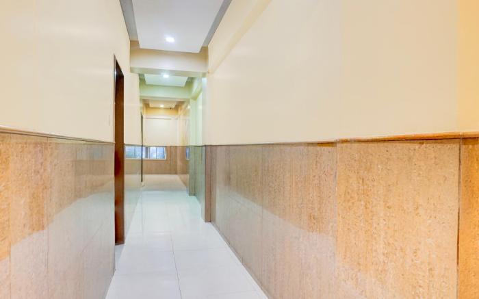 Hotel O Tiranga Residency