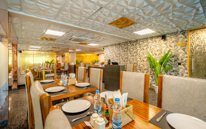 Lime Tree Hotel Near Medanta