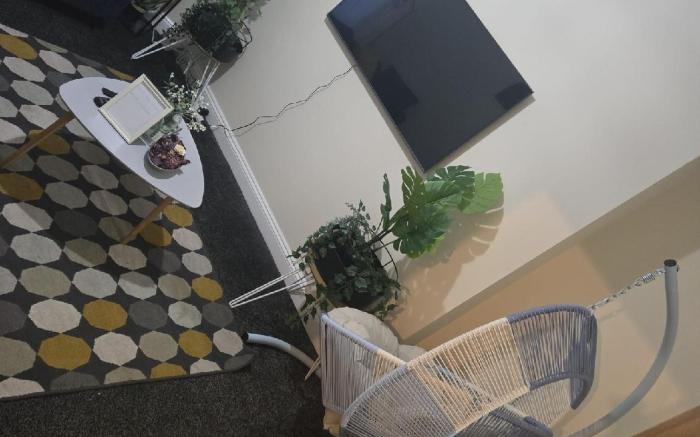 Charming Wolverhampton Apartment with Private Entrance