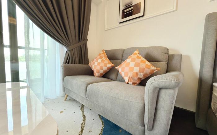 Horizon SeaviewStudio unit atR&FSeineRegionByANJU