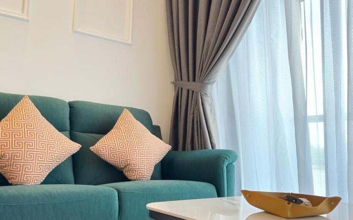 Tide Seaview Studiounit at R&F SeineRegion By ANJU