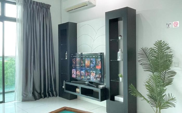 Skyloft 1Min To BukitIndahAeon PoolView 4-12pax3BR