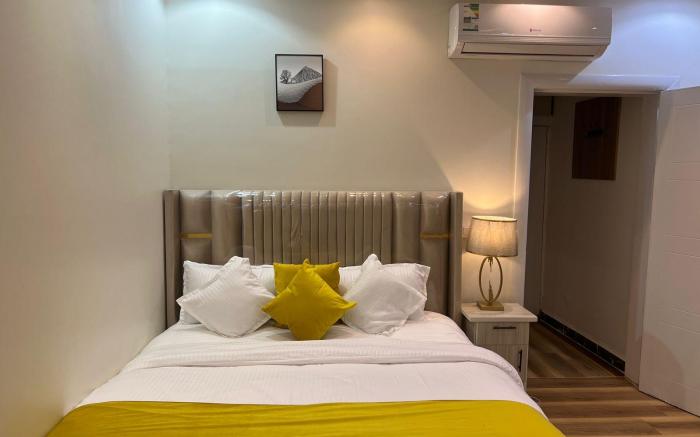 9B I  Quiet hotel studio in Malacca