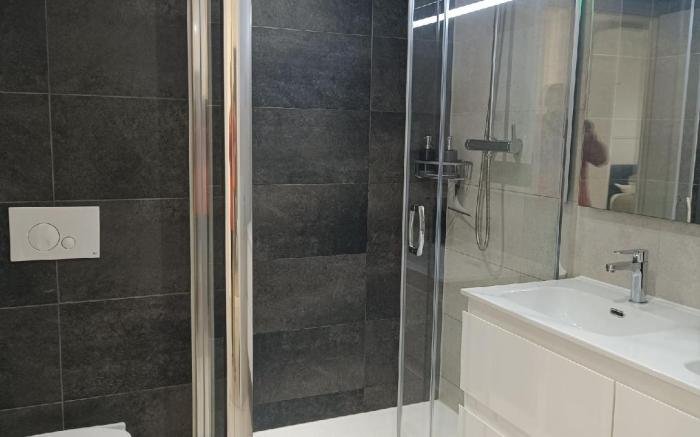 E1 High Floor Spacious Studios