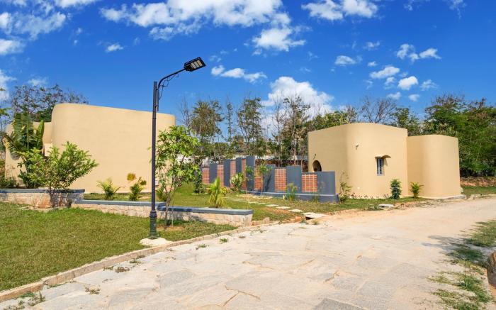 ELIVAAS Urvi Suites, Bengaluru