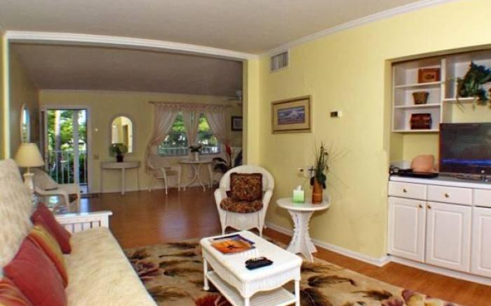 Marco Island Lakeside Inn