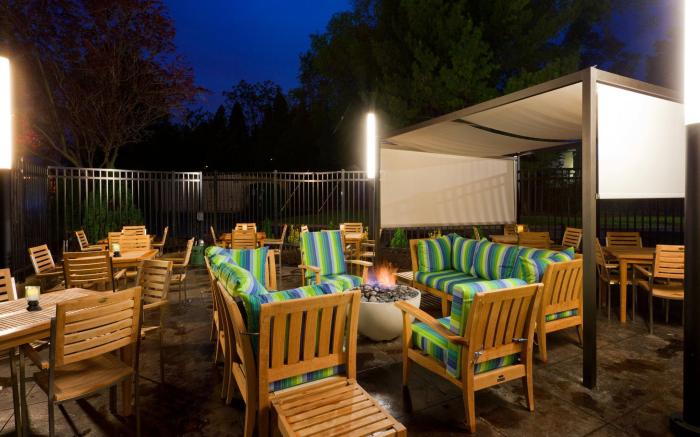 Holiday Inn Clark - Newark By IHG