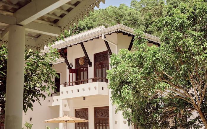 Lumina Retreat 5 BR Villa with Pool & Yoga Shala 