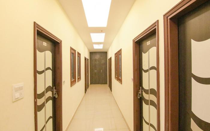 FabHotel Moon Trip - Nr MAX Hospital