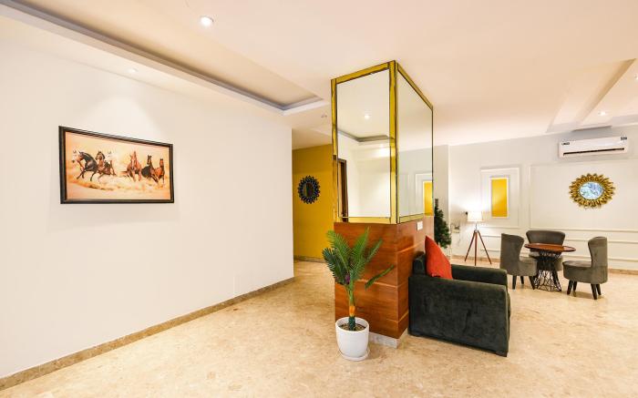 FabHotel The Prime Land - Huda City Centre Metro