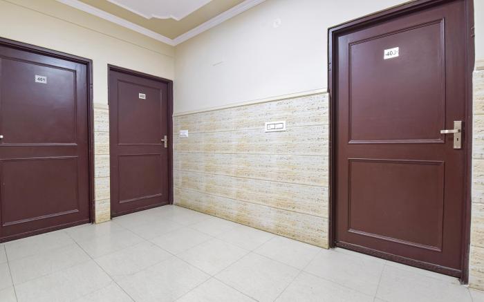 FabHotel Silver Stay 04