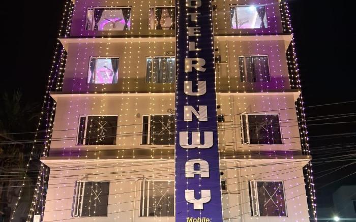 Hotel Runway 