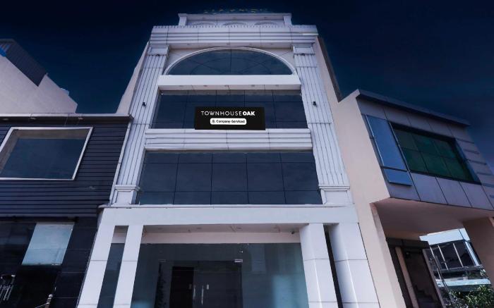Townhouse Oak SkyJumper Trampoline Park