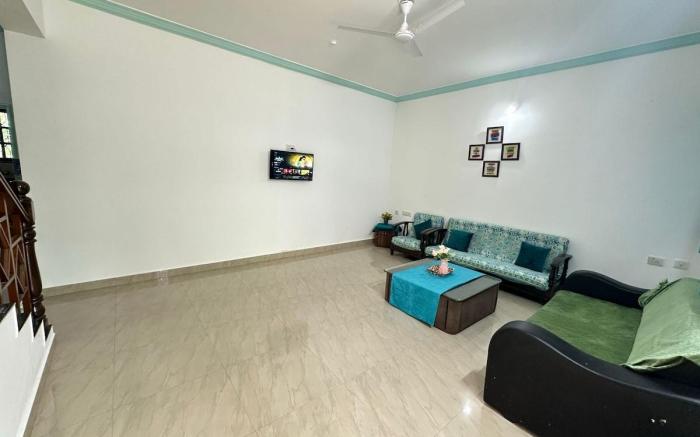 4bhk Family Villa near beach