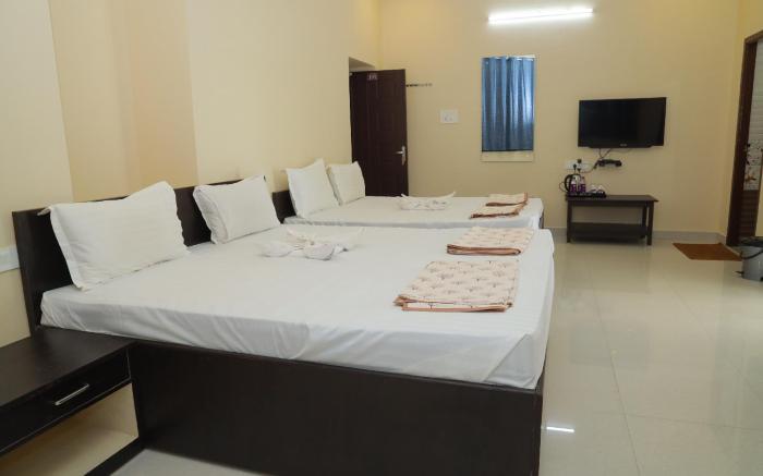 Sri Ram's Residency-Nature Crest Yelagiri