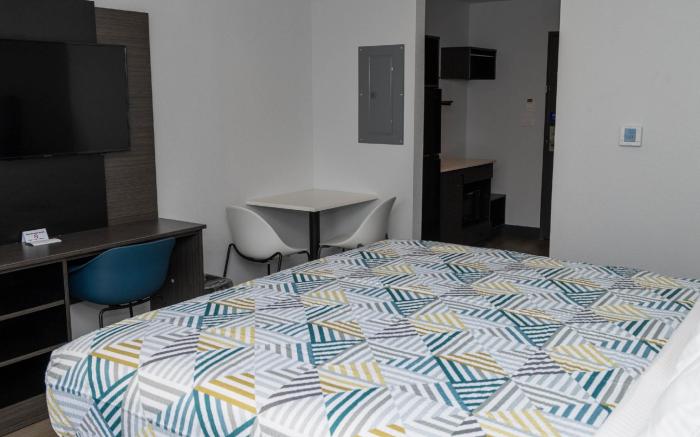 Motel 6 Fort Worth, TX - Lake Worth