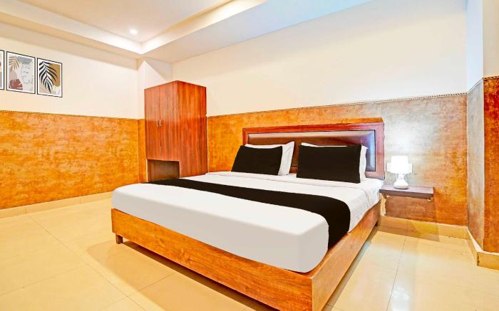 Hotel O Tilak Nagar Near Pacific Mall