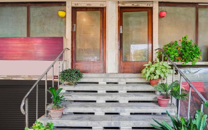 Hotel O Ratan Lal Nagar