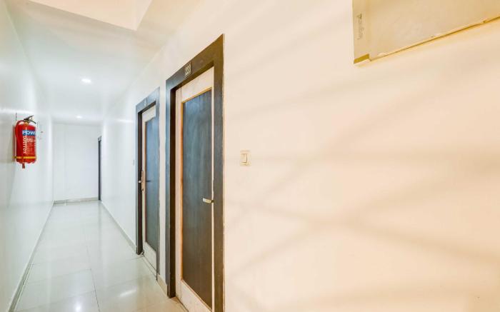 Hotel O Charbagh