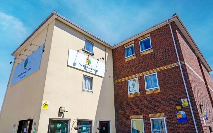 GO2 Gloucester Hotel by OYO