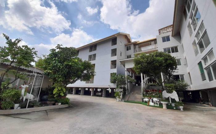 AA Resort Hotel นนทบุรี