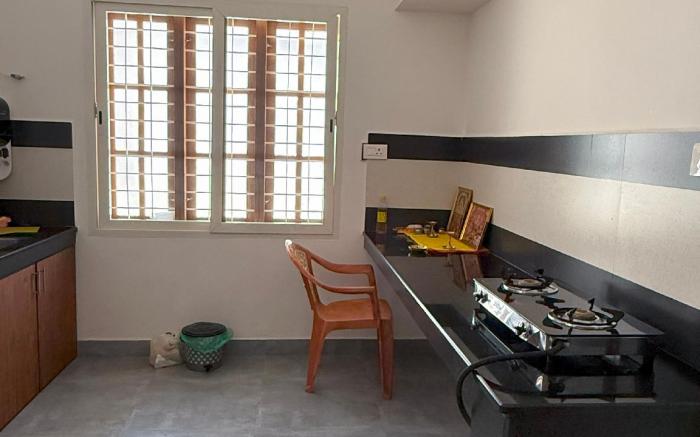 SRI Villa - Family Rooms in Wayanad - Hill Views