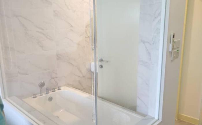 Luxury Studio bathtub@Imperio T23B NO TV