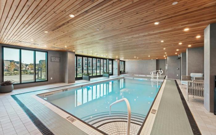 Sandman Signature Dallas Las Colinas Hotel & Suites