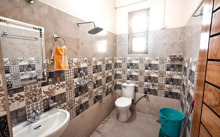 Rishidwar Homestay 3BHK-FF|Rishilkesh by Homeyhuts