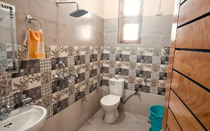 Rishidwar Homestay 3BHK-FF|Rishilkesh by Homeyhuts