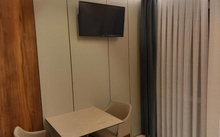 Hotel Hafez-Deluxe Doubleroom with Balcony 301