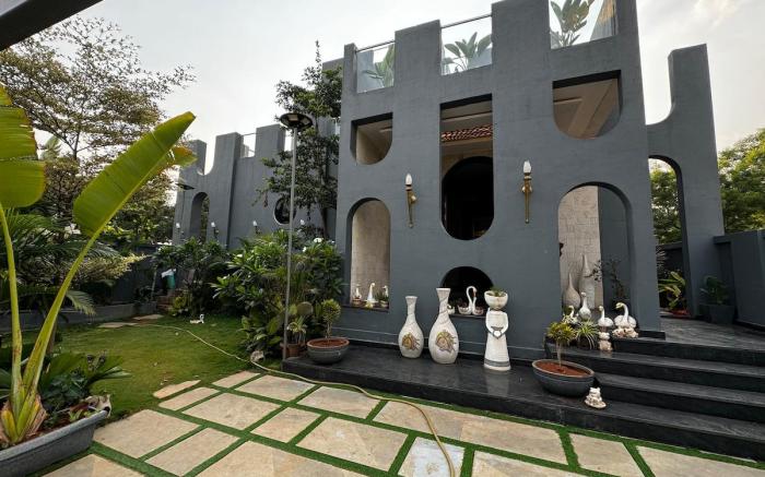 Castle Villa-Hyderabad Private Pool by Homeyhuts