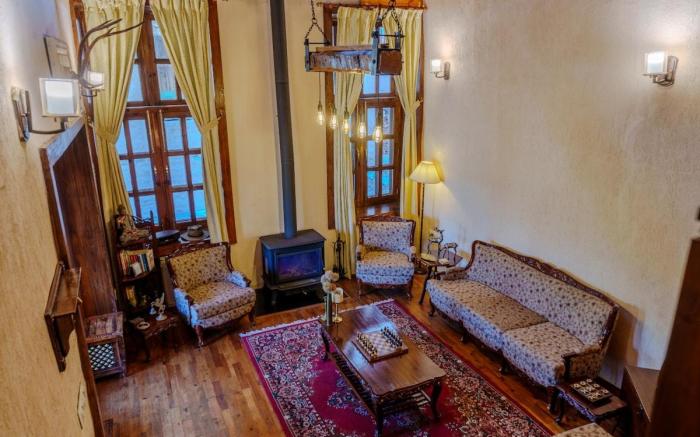 Old World Orchard Retreat | 2BR | GF by Homeyhuts