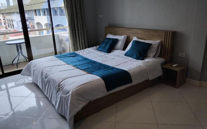 Emerald hotel 
