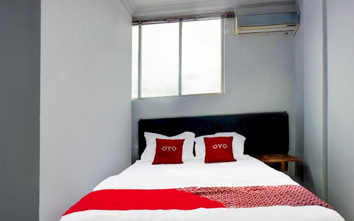 OYO 94652 Waringin Residence