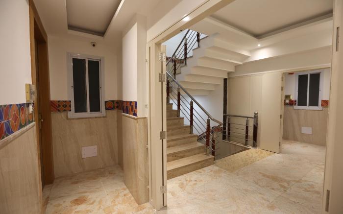 Hotel Corporate Suites with Free One-way Airport Transfer