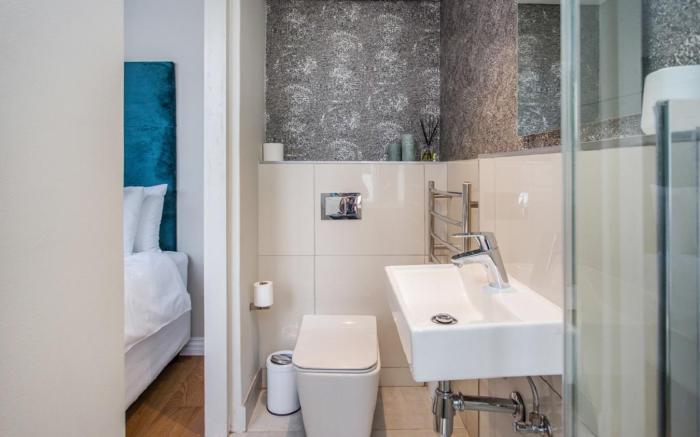 The Docklands Two Bedroom Executive Apartment