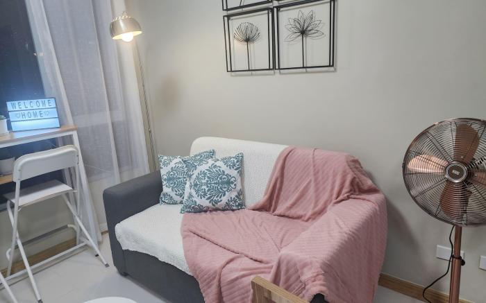 Cozy 1BR Condo in Mandaluyong City with City Skyline View