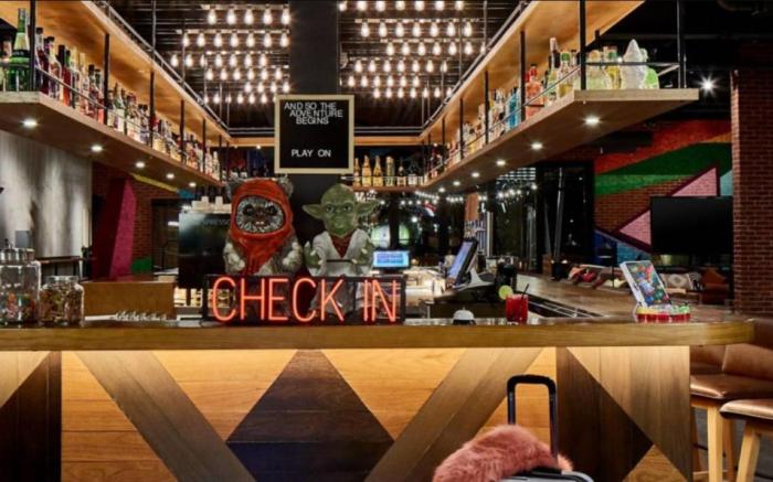 Moxy Alfragide Lisboa